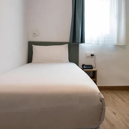 Hotel By Beatriz Calella