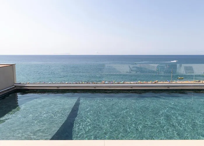 By Beatriz 3* Calella