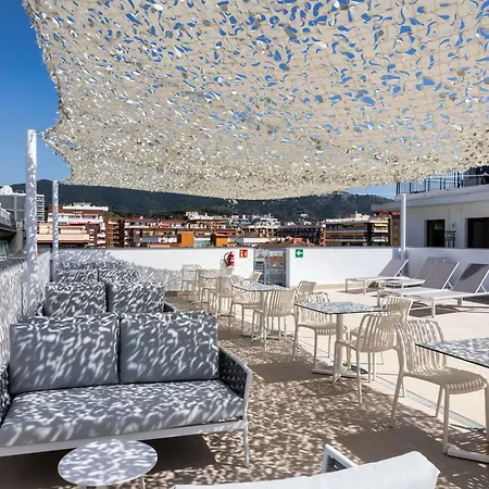 By Beatriz 3* Калелья