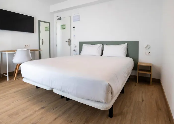 By Beatriz カレーリャ