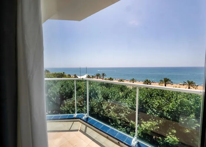 Отель By Beatriz Калелья