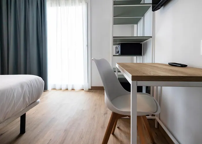 By Beatriz 3* Калелья