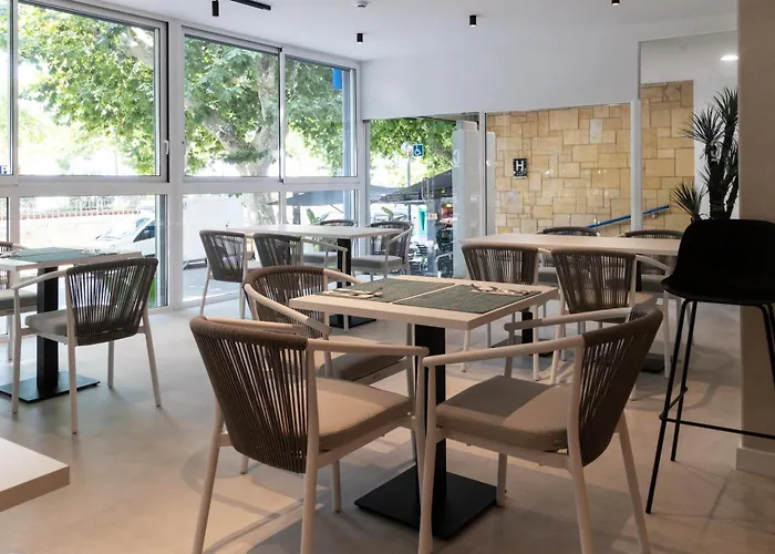 By Beatriz 3* Калелья